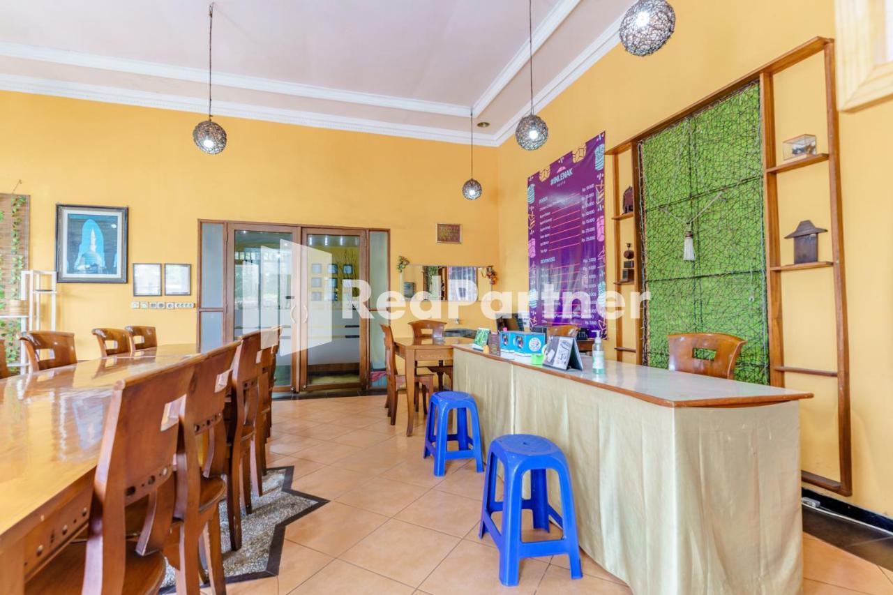 Nafisa Homestay Syariah Near Jatim Park 3 Batu Mitra Reddoorz Маланг Екстериор снимка