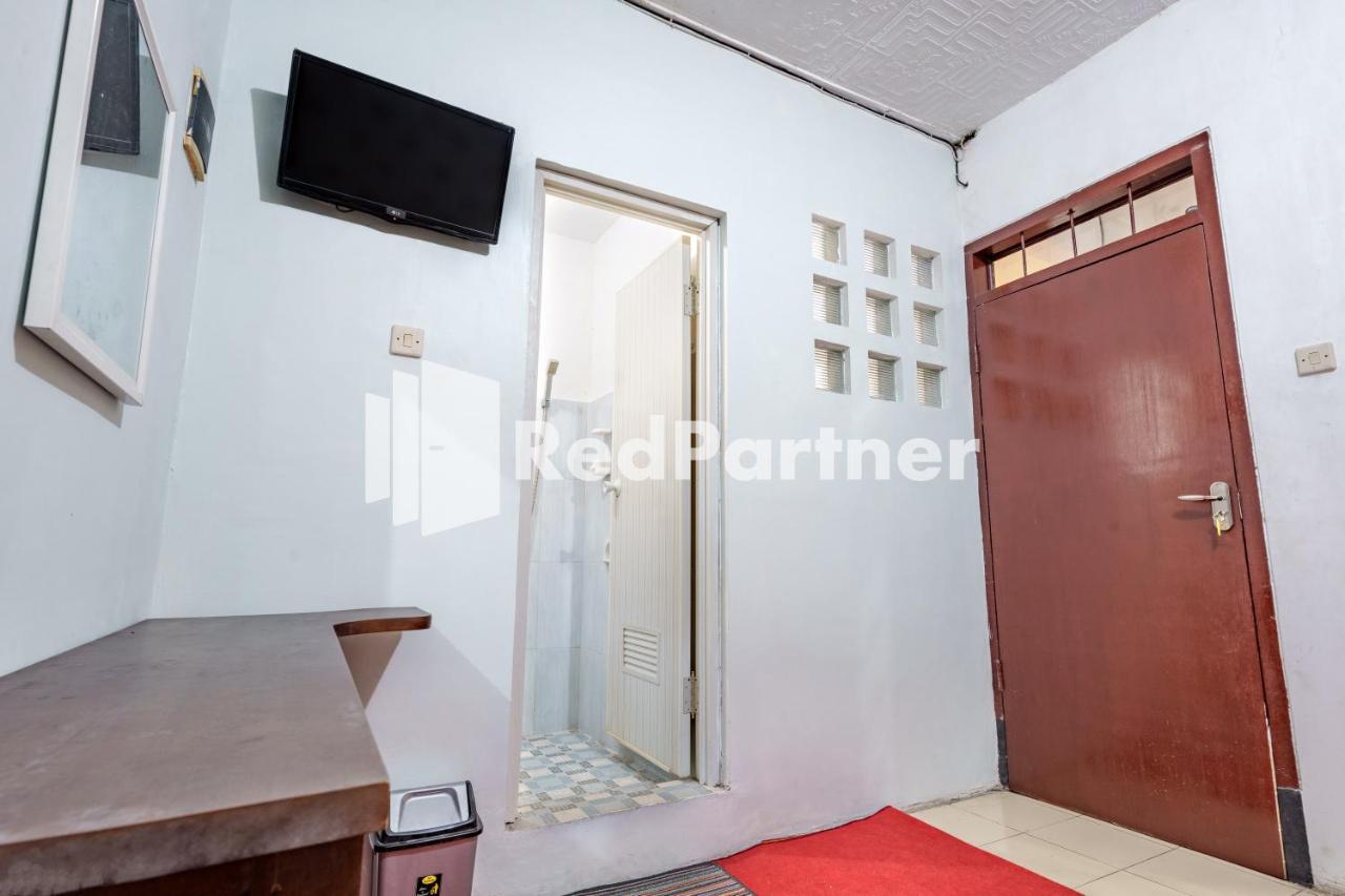 Nafisa Homestay Syariah Near Jatim Park 3 Batu Mitra Reddoorz Маланг Екстериор снимка