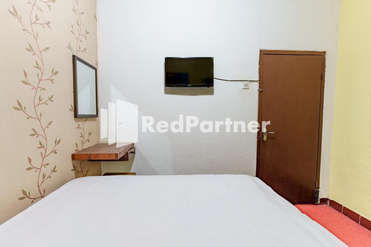 Nafisa Homestay Syariah Near Jatim Park 3 Batu Mitra Reddoorz Маланг Екстериор снимка